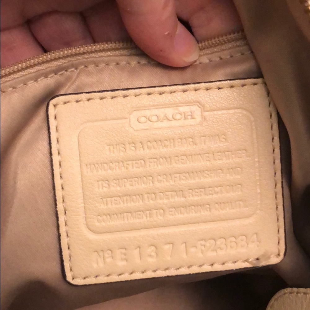 Authentic Coach bag - Picture 3 of 3